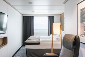 Polar Outside | Outside cabin - Lower/middle decks